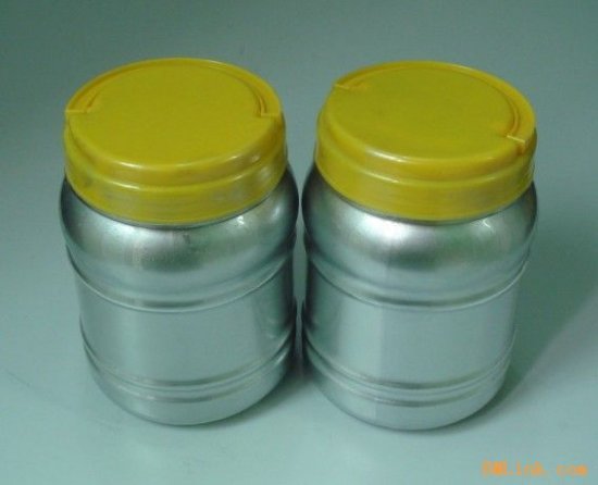 �y�{������